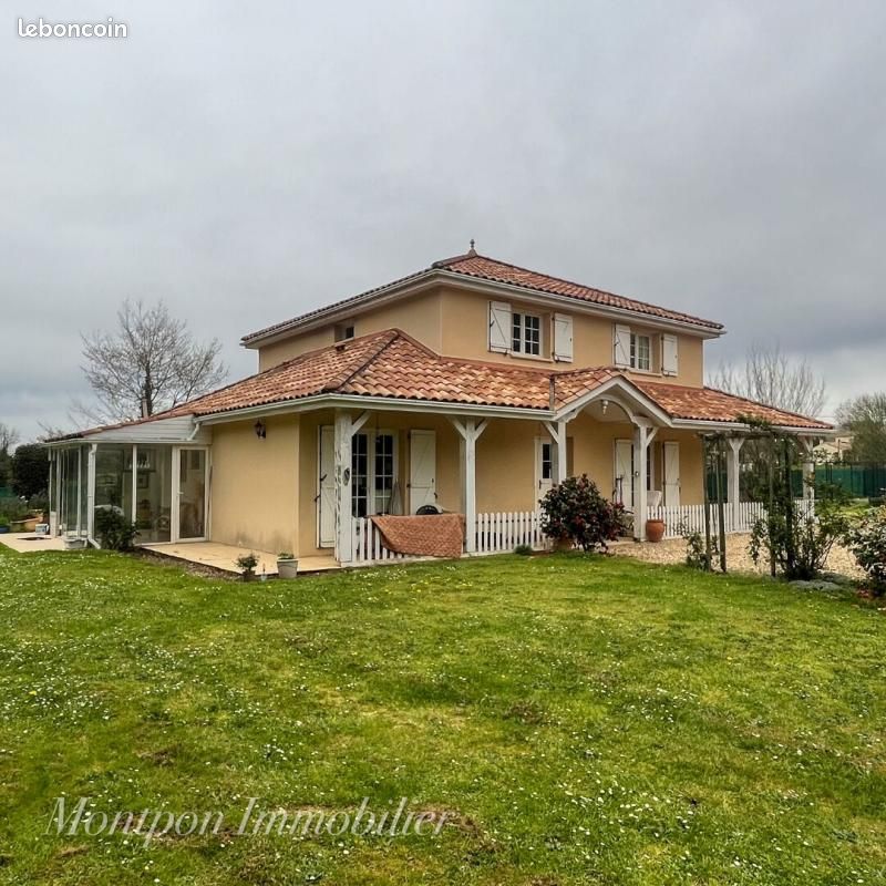 Maison 6 pièces 152 m² · à Montpon-Ménestérol · 152 m² · 264 000 €