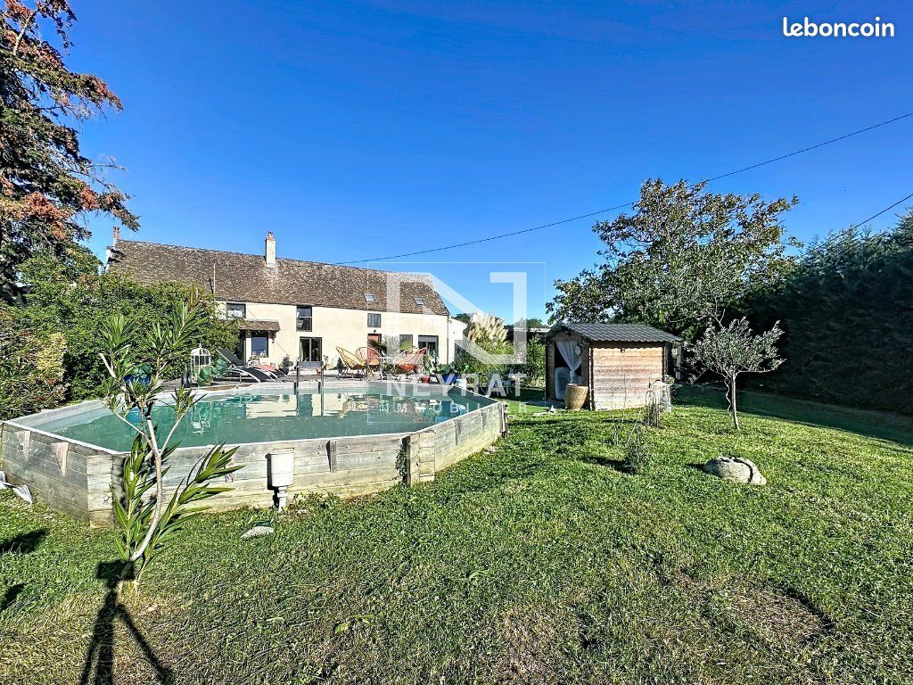 Maison 2 pièces 215 m² · à Demigny · 215 m² · 380 000 €