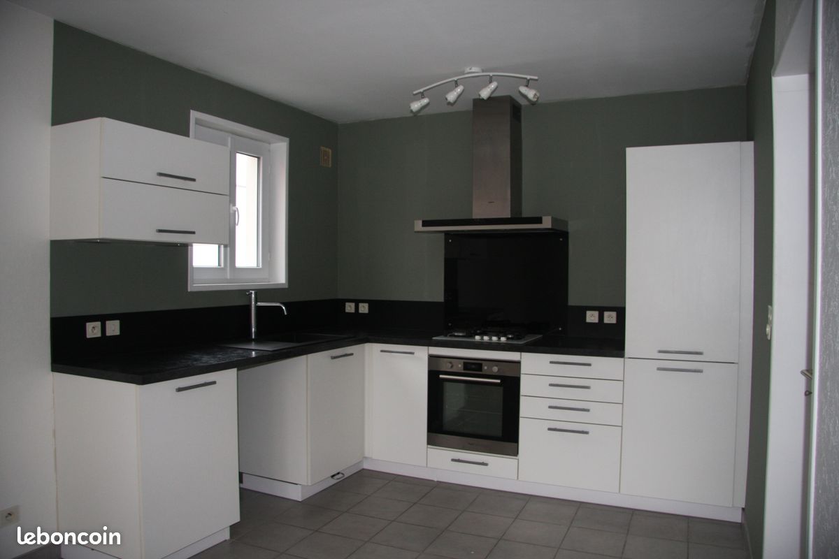 Appartement 2 pièces 54 m² · à Puy-Guillaume · 54 m² · 560 €/mois
