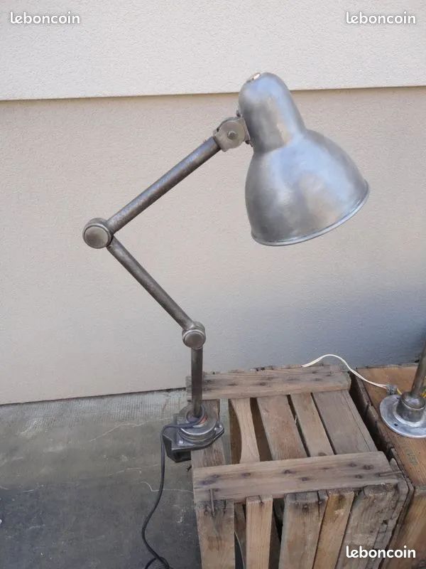 Lampe d'atelier Résistex mid century bras articulés 1950 (image 1)