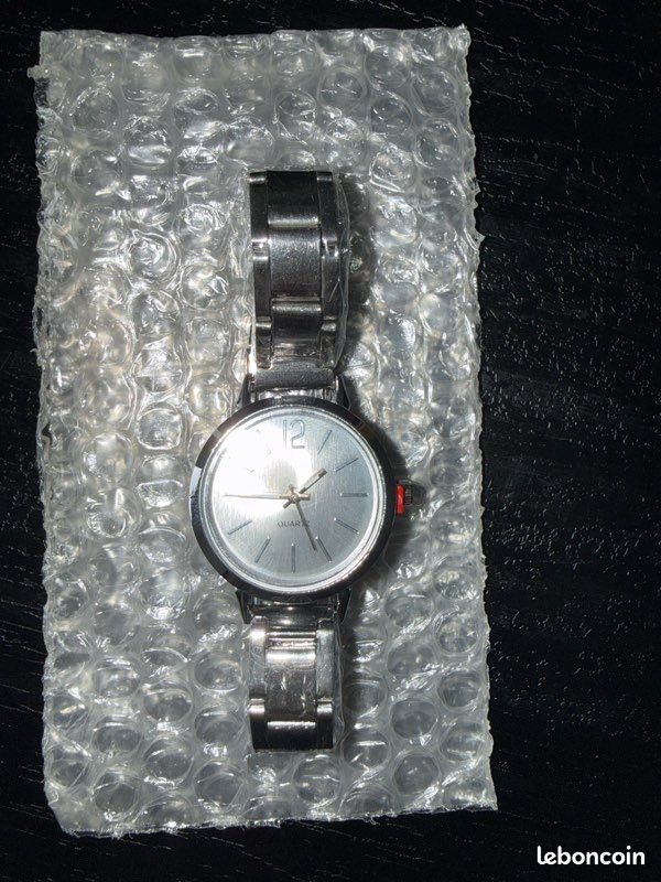 Montre Femme Argentée Forme Losange En Métal - Neuf Sans étiquette, Style Moderne