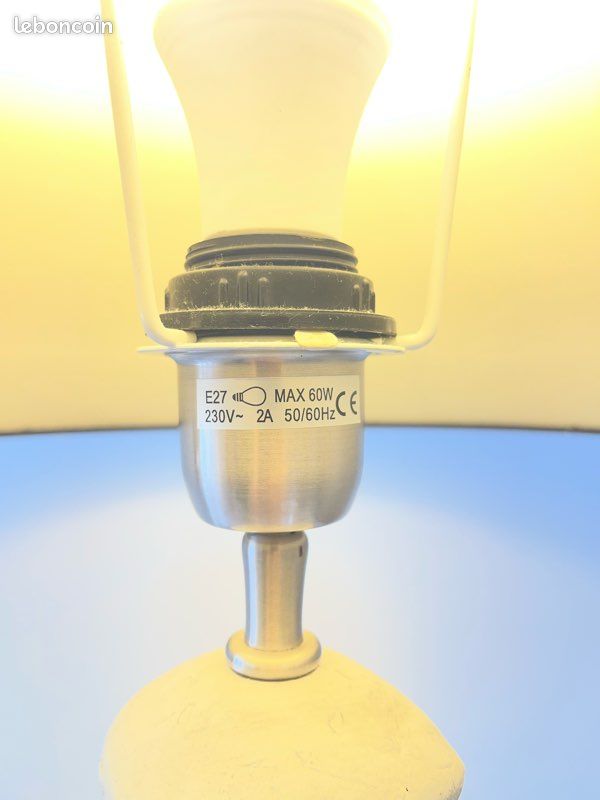 Lampe décorative de salon avec abat-jour gris (image 5)