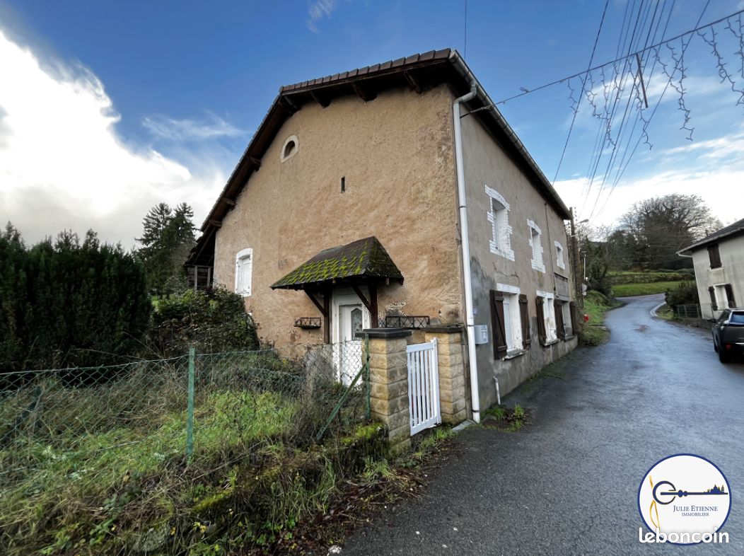 Maison 5 pièces 104 m² · à Xertigny · 104 m² · 44 000 €