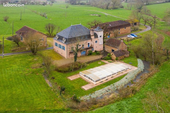 Propriété 27 pièces 664 m²