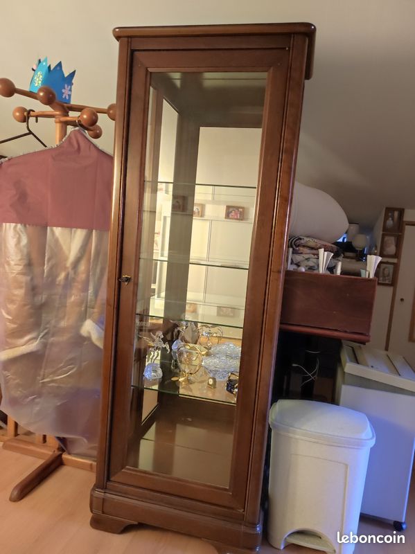 Vitrine en verre et bois (image 1)