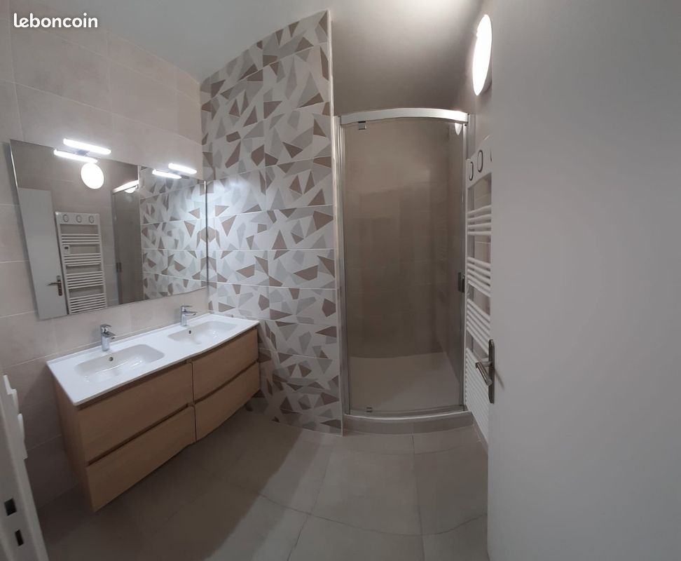 Appartement 5 pièces 110 m² · à Saint-Pierre-du-Mont · 110 m² · 950 €/mois