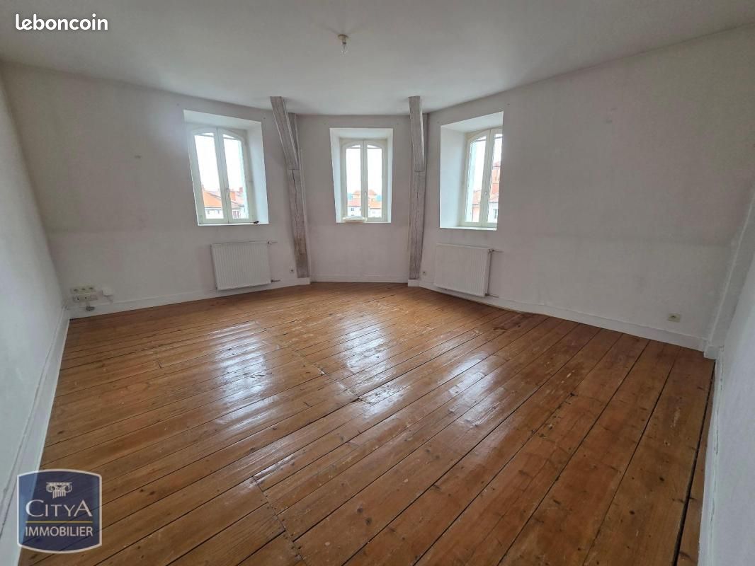 Appartement 4 pièces 89 m² · à Issoire · 89 m² · 663 €/mois