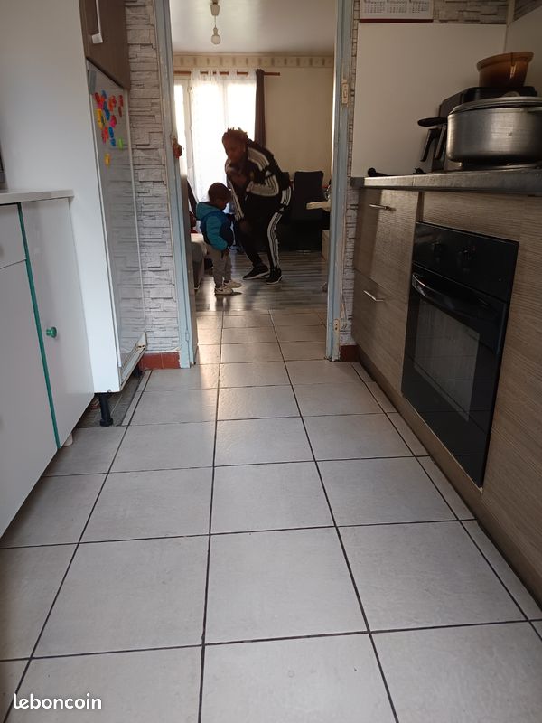 Appartement 3 pièces 60 m² · à Saint-Étienne · 60 m² · 590 €/mois