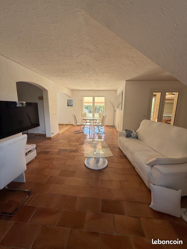 Maison 3 pièces 90 m² · à Pégomas · 90 m² · 1 195 €/mois
