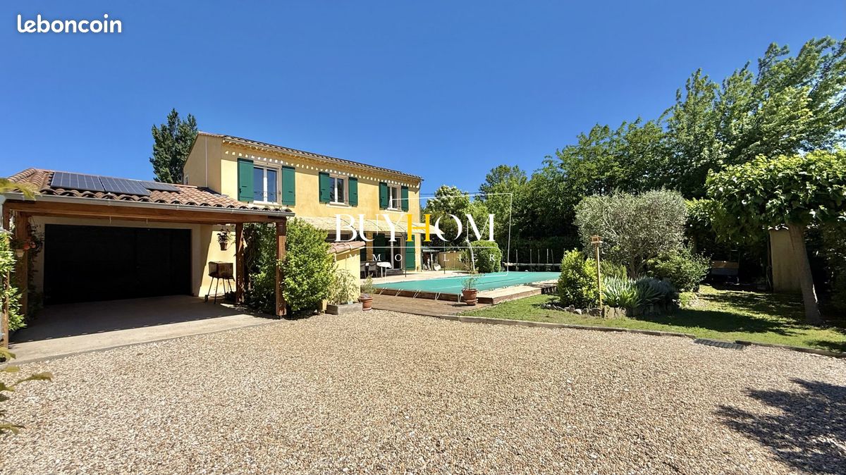 Maison 5 pièces 130 m² · à L'Isle-sur-la-Sorgue · 130 m² · 640 000 €