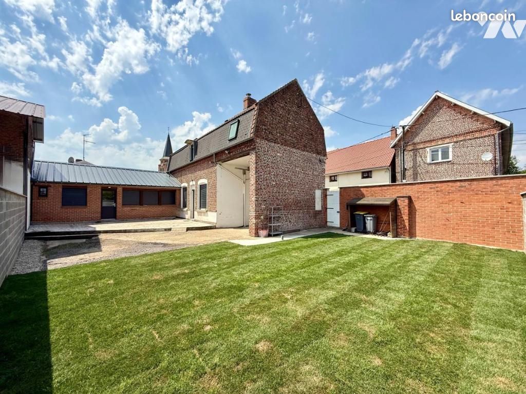 Maison 4 pièces 125 m² · à Rœux · 125 m² · 1 200 €/mois