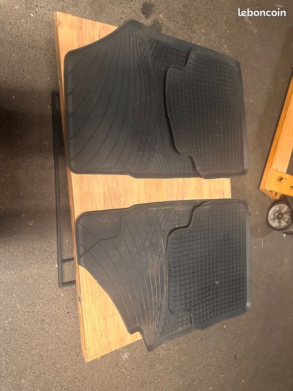 Tapis caoutchouc pour polo (image 1)
