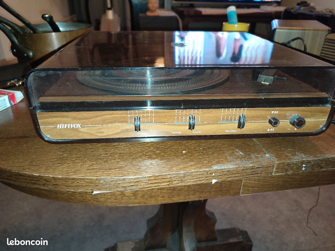 Tourne-disque ancien (image 3)