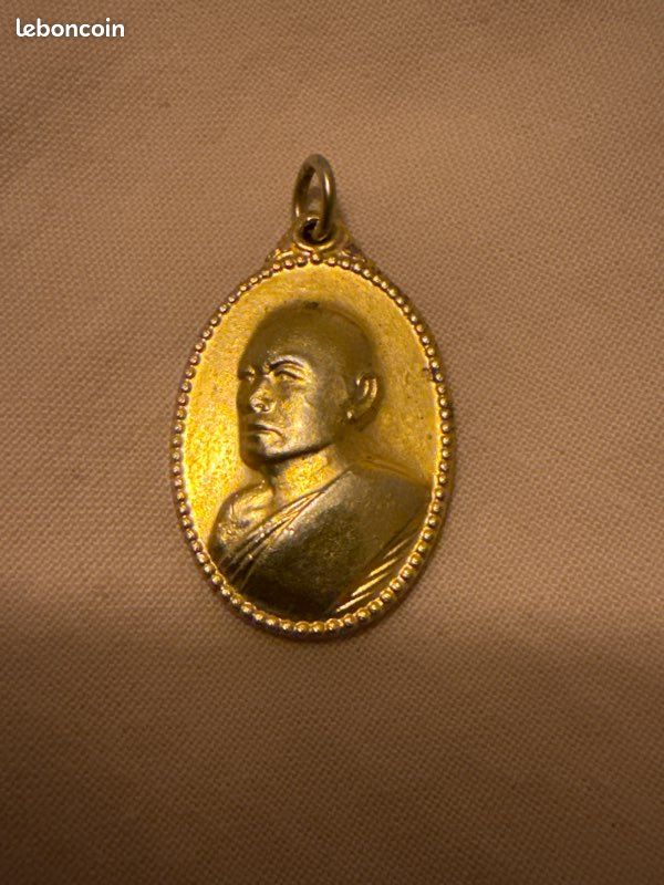 Amulettes et bijoux ( rubis et or ? ) Thaï ancien (image 2)