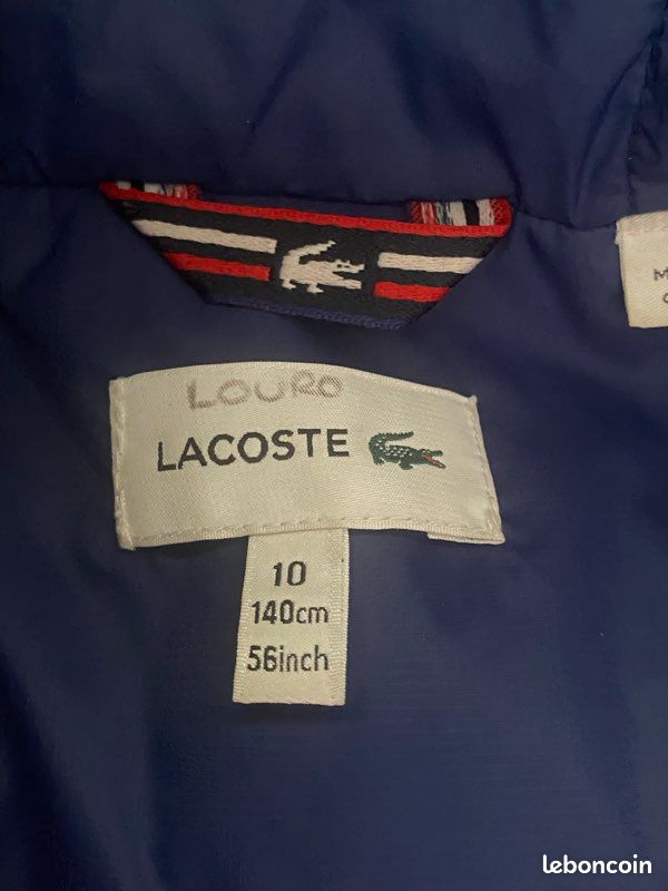 Doudoune sans manches Lacoste đ bleu et intĂ©rieur rouge (image 3)