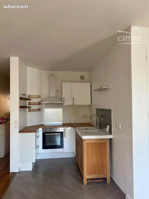 Appartement 2 pièces 52 m² · à Charenton-le-Pont · 52 m² · 1 270 €