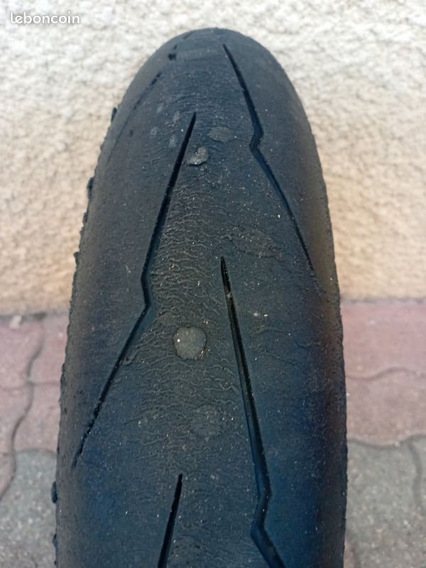 Pneu Pirelli Supercorsa V3 SC2 (image 3)