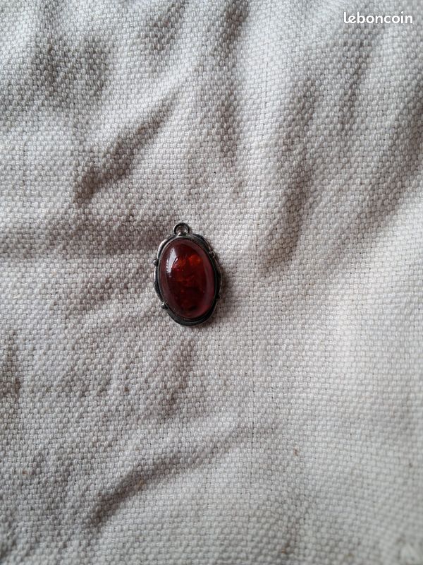Pendentif ambre (image 2)