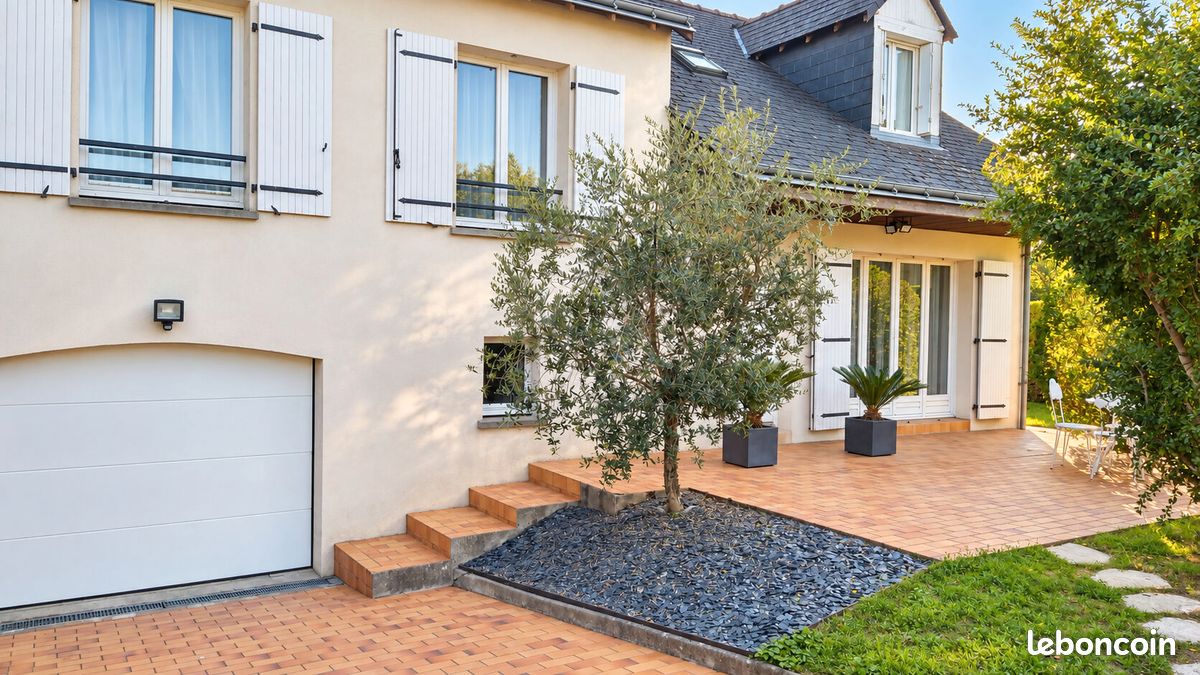 Maison 5 pièces 129 m² · à La Riche · 129 m² · 381 600 €