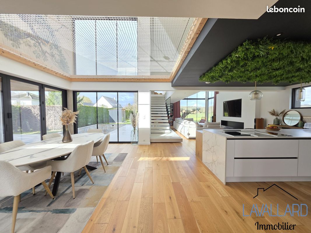 Maison 7 pièces 260 m² · à Salouël · 260 m² · 1 190 000 €