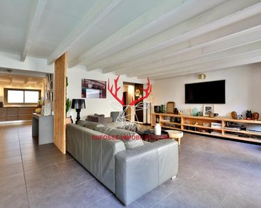 Maison 980 000 € - 350 m²