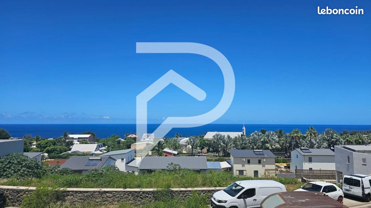 Maison 6 pièces 182 m² · à Saint-Pierre · 182 m² · 3 450 €/mois