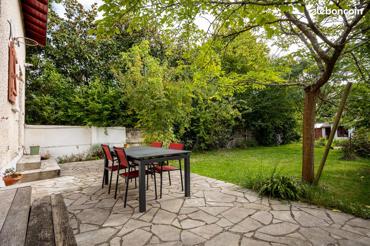 Maison 7 pièces 152 m² · à Nantes · 152 m² · 699 500 €