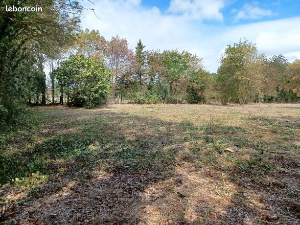 Loue terrains 500M2 a usage de jardin disponible immédiatement