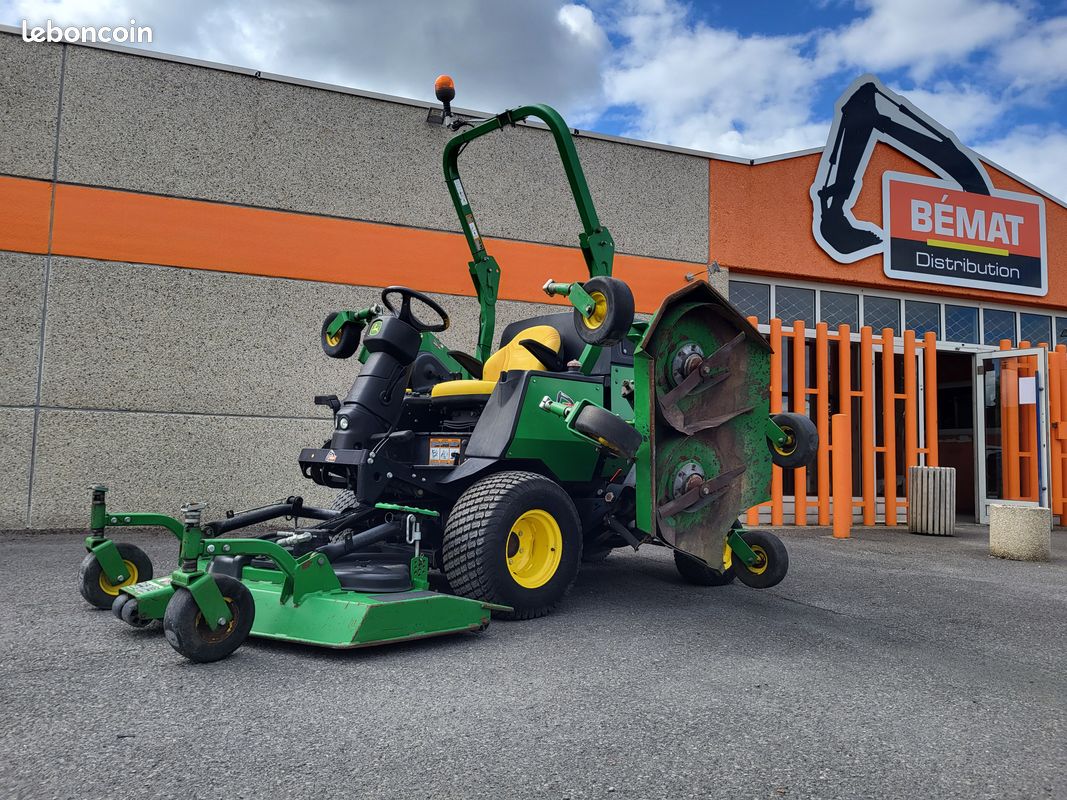 Tondeuse 3 plateaux Jon Deere 1600 Wam (image 1)