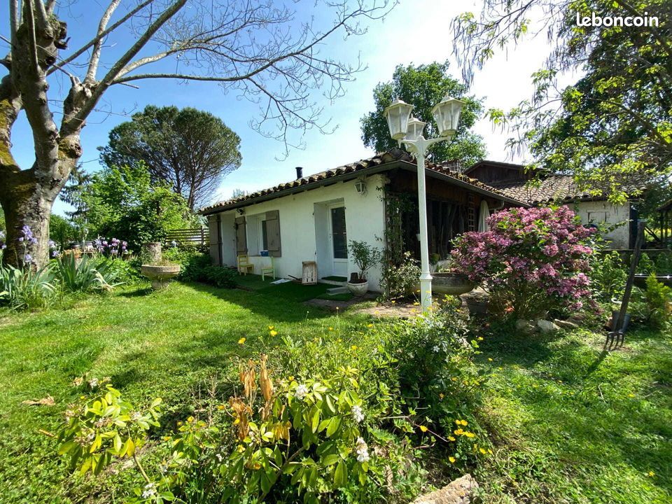 Maison 8 pièces 171 m² · à Cazaubon · 171 m² · 155 000 €