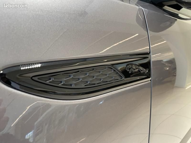 Jaguar E-Pace P200 FlexFuel MHEV 200ch R-Dynamic S (image 24)