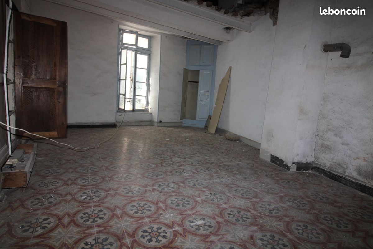 Local commercial 280 m² · à Saint-Jean-du-Gard · 280 m² · 69 500 €