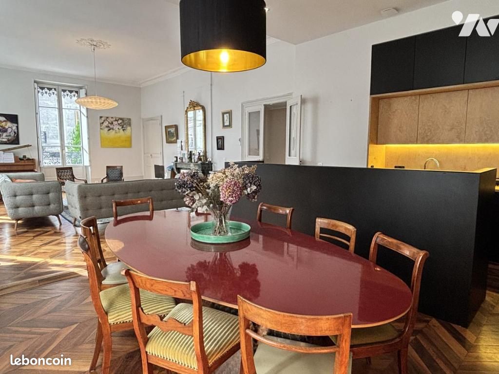 Appartement 6 pièces 198 m²