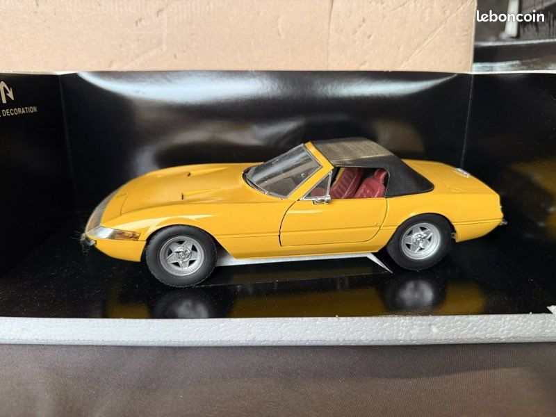 Voiture miniature de collection - SOLIDO - FORD Sierra Cosworth - 1/18