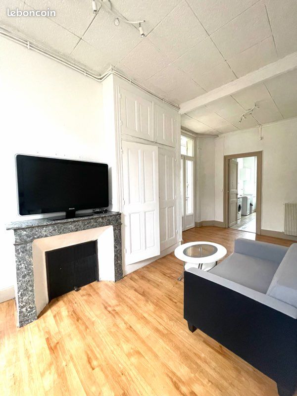 Rare Beau T3 meublé avec grand balcon de 20m2 (image 2)