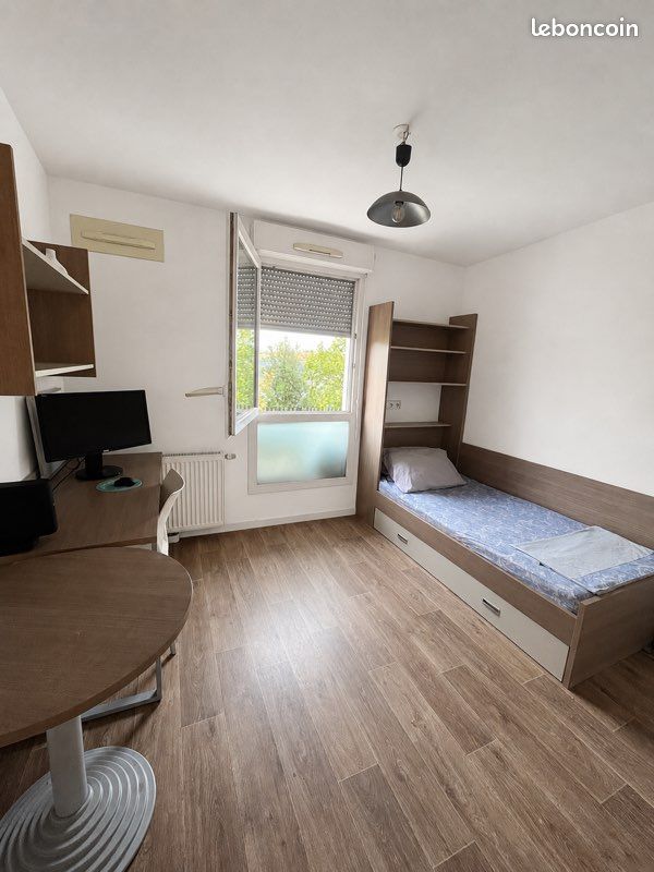 Appartement 1 pièce 18 m² · à Valenton · 18 m² · 650 €