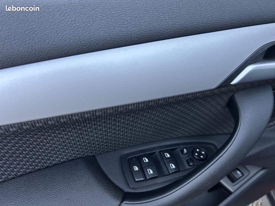 Bmw X1 (F48) SDRIVE18DA 150CH LOUNGE (image 17)