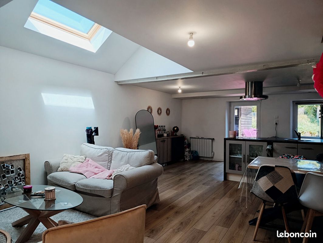 Maison 10 pièces 130 m² · à Chemillé-en-Anjou · 130 m² · 290 080 €