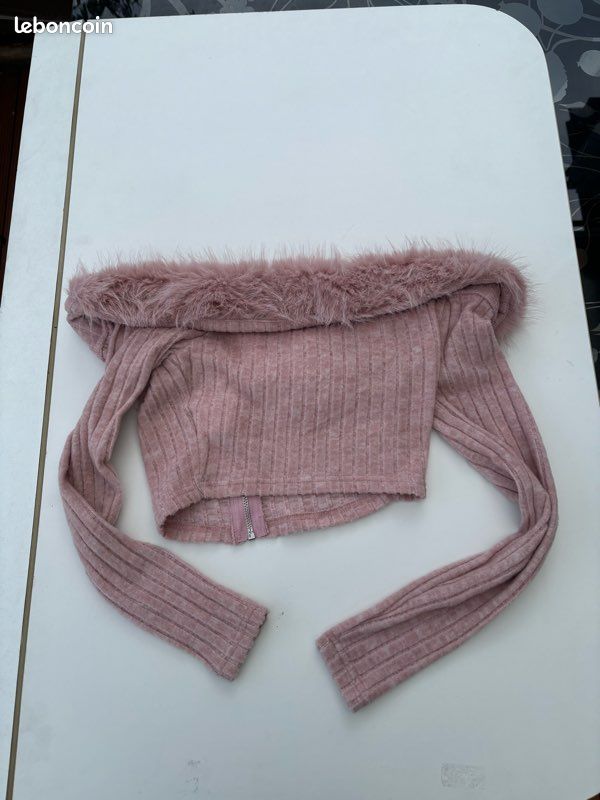 Haut fourrure y2k (image 6)