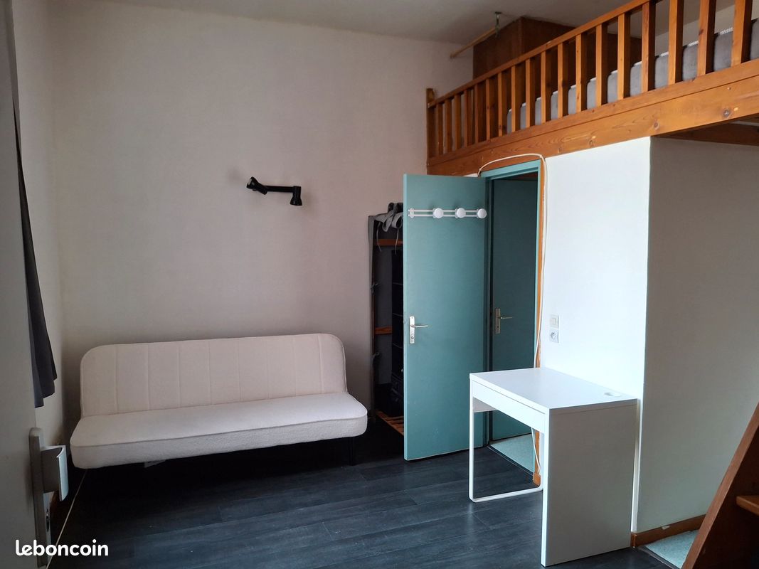 Appartement 1 pièce 17 m² · à Lille · 17 m² · 492 €