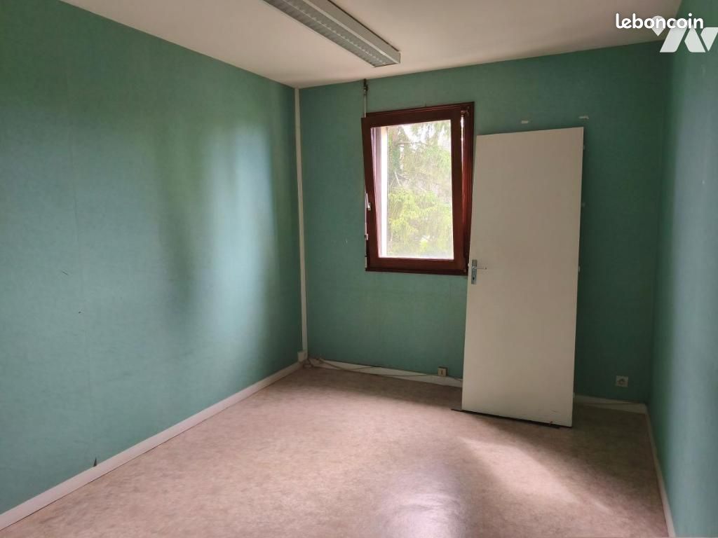 Immeuble 160 m² DOMFRONT (image 8)