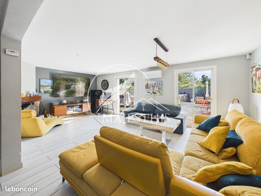 Maison 5 pièces 119 m² · à Hyères · 119 m² · 470 000 €