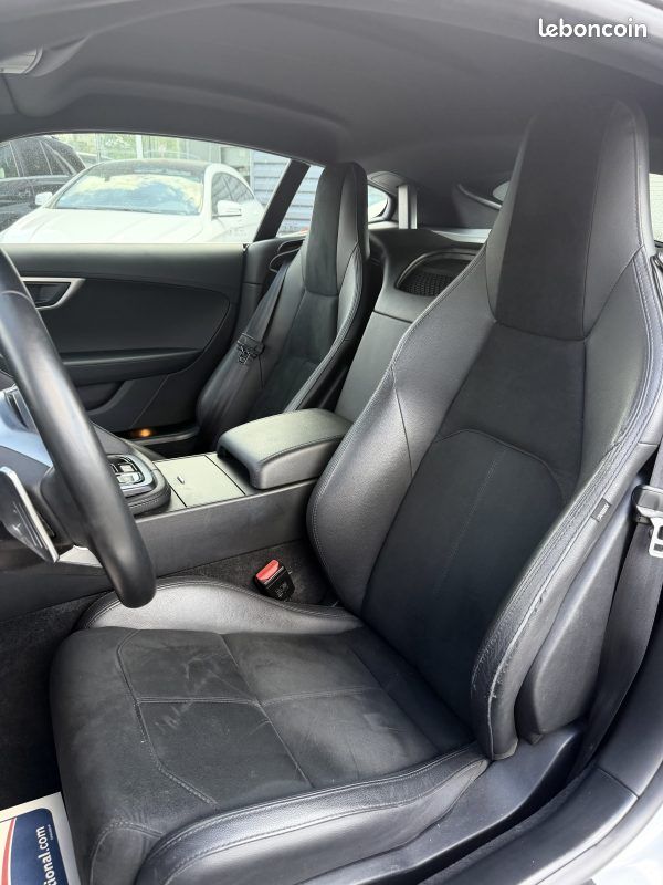 Jaguar f-type 2018 (image 17)
