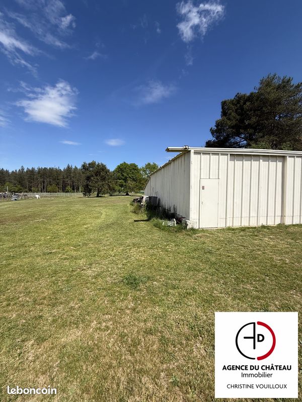 Terrain 3400 m² · à Les Bordes · 3 400 m² · 55 000 €