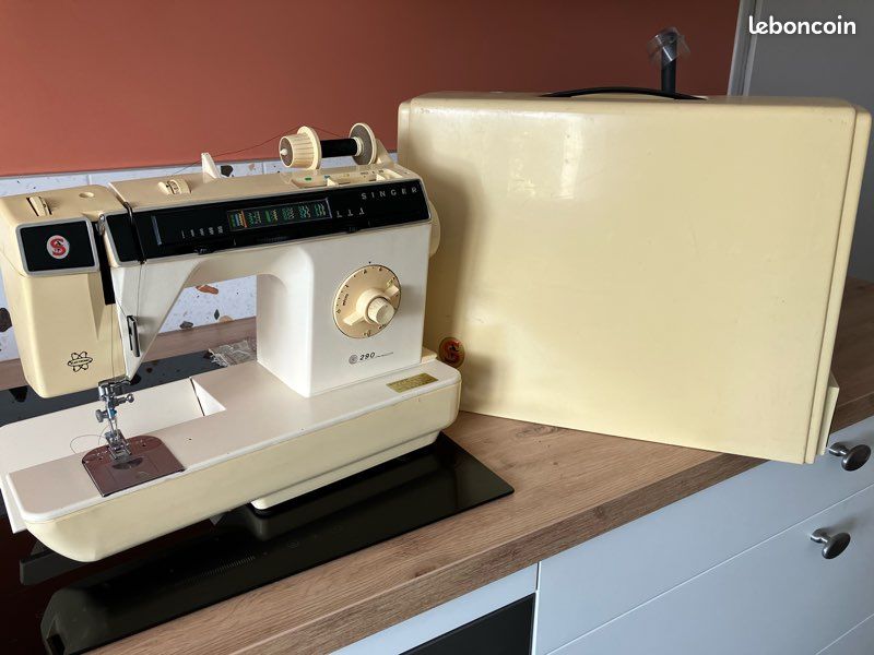 Machine à coudre SINGER bon état (image 10)