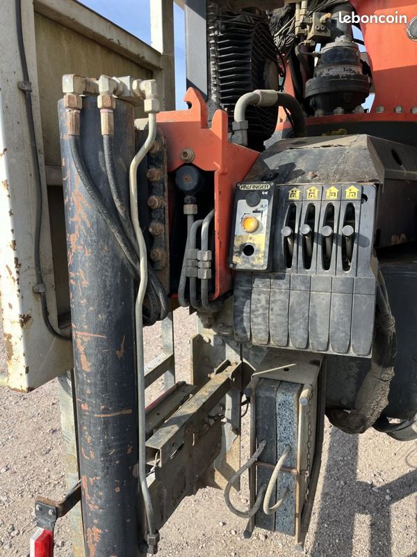 Renault Kerax 370dci 4x4 plateau grue Palfinger (image 10)