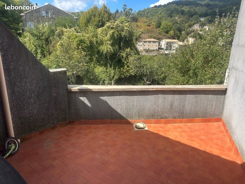 Maison 5 pièces 90 m² · à Bastelica · 90 m² · 700 €/mois