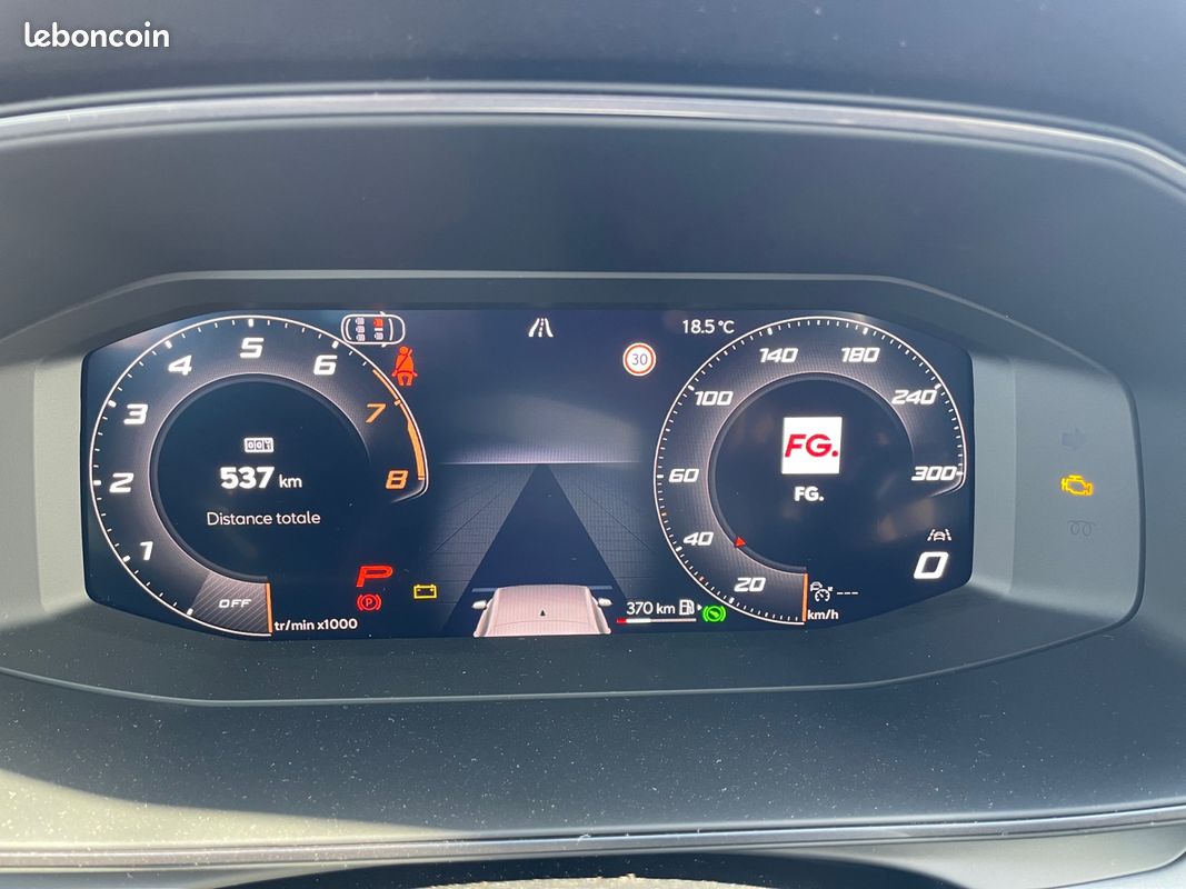 CUPRA Leon 1.5 eTSI Hybrid 150 ch DSG7 V (image 10)