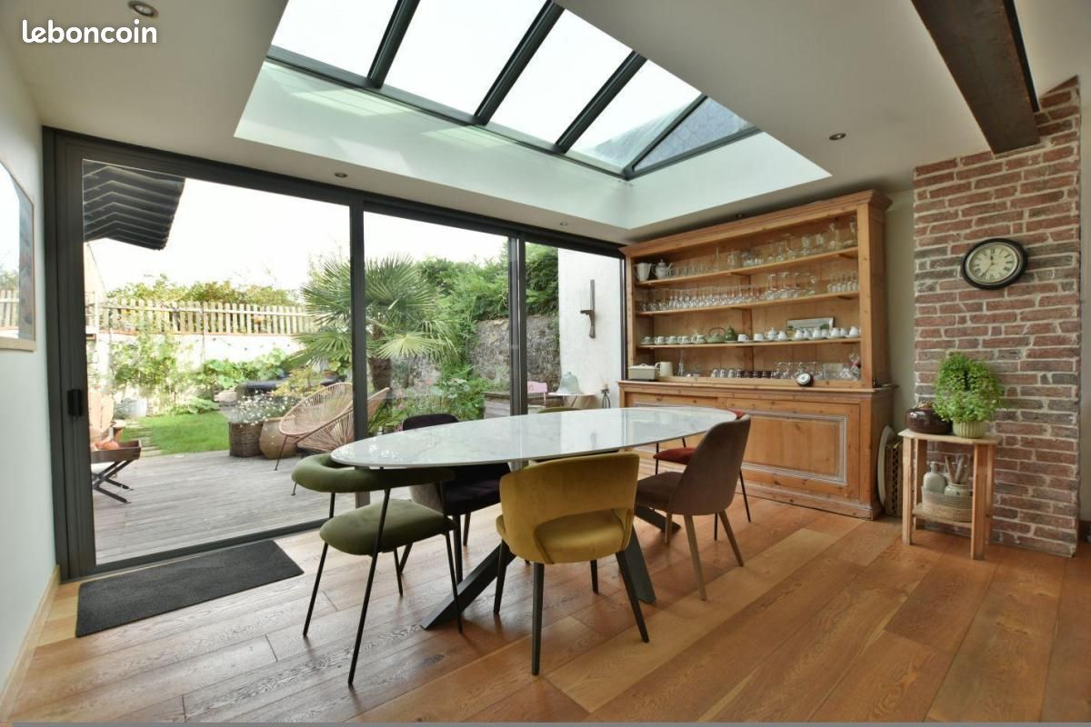 Maison 7 pièces 208 m² · à Mortagne-sur-Sèvre · 208 m² · 387 500 €