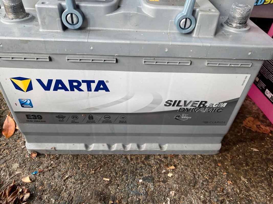 Batterie Varta E39 12V 70 Ah 760 TBE - Équipement auto